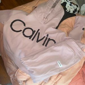 CALVIN KLIEN SWEAT OUTFIT